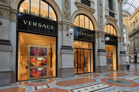 versace galleria milano|versace sito web.